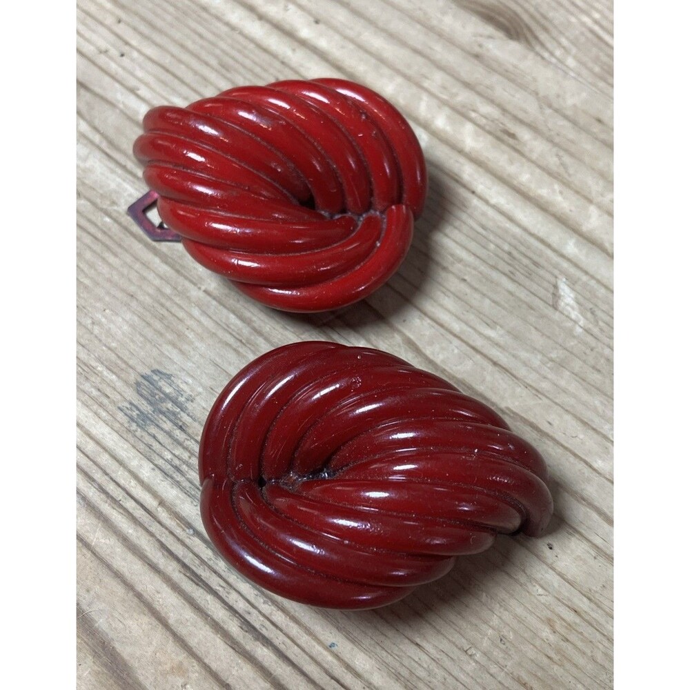 VTG Red Molded Plastic Acrylic Leaf Shoe Clips 1940s Art Deco Style Shoe Jewelry